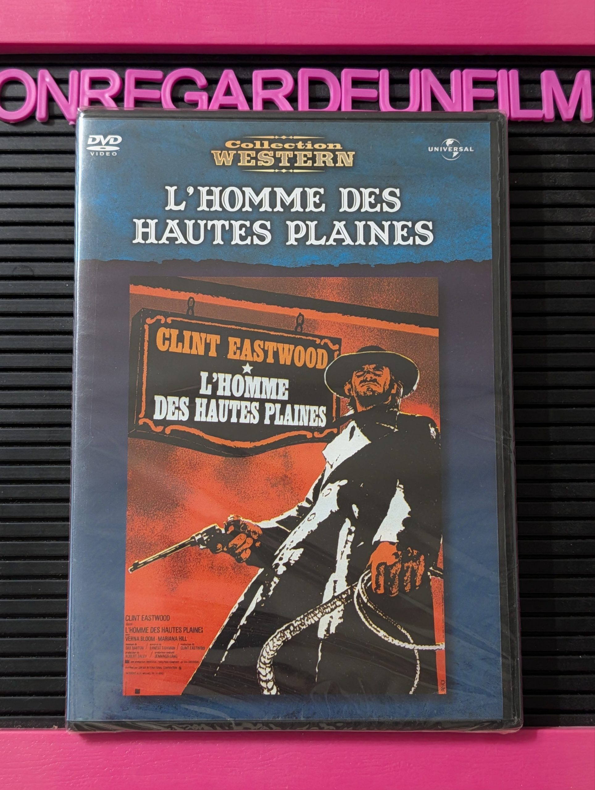L'Homme des Hautes Plaines / High Plains Drifter (1973) {Zone 2}