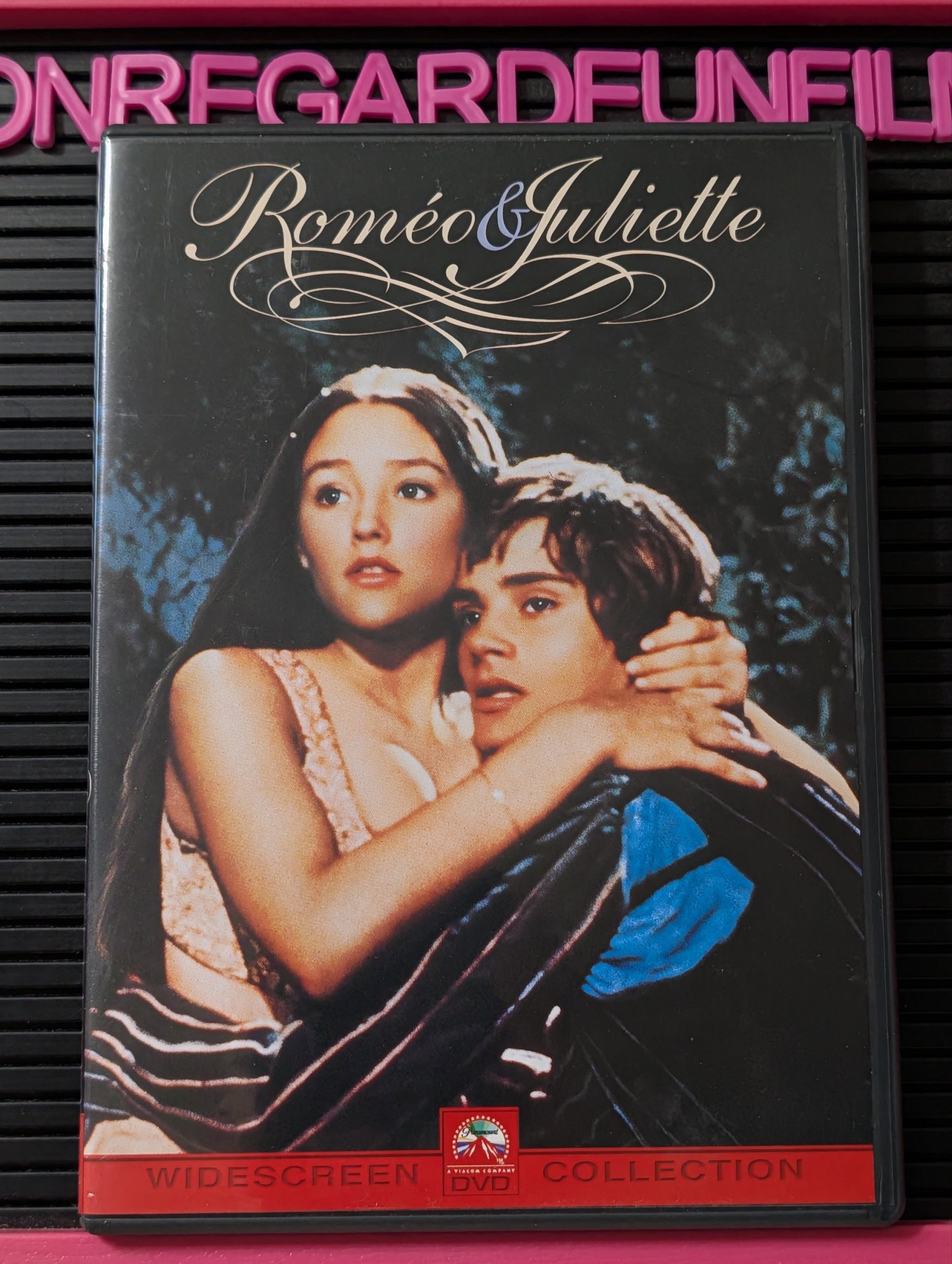 Romeo & Juliette / Romeo and Juliet (1968) {Zone 2}