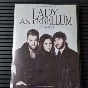 Lady Antebellum: Just a Kiss (2011)