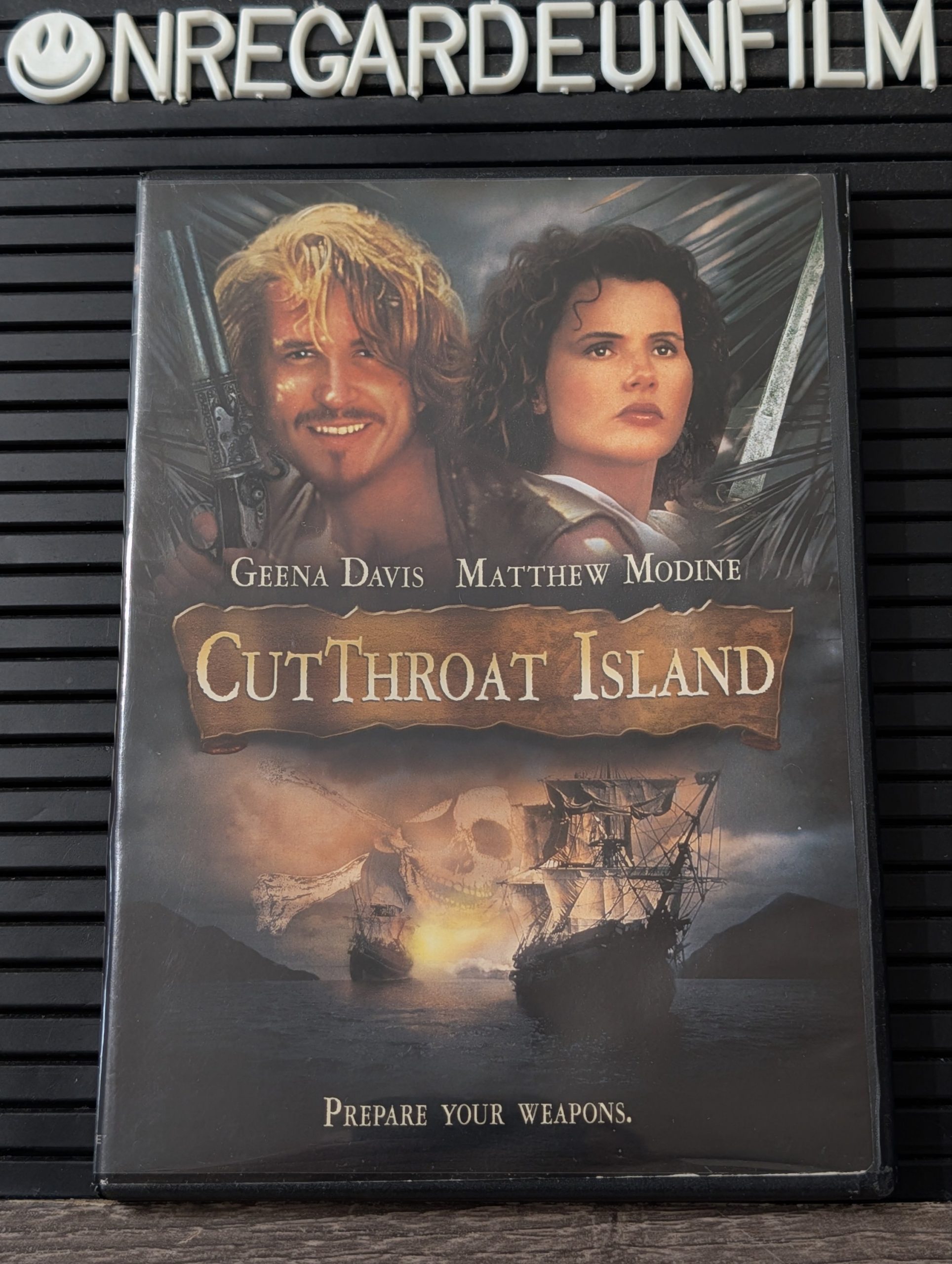 L'île Coupe-Gorge (L'île aux Pirates) / Cutthroat Island (1995)