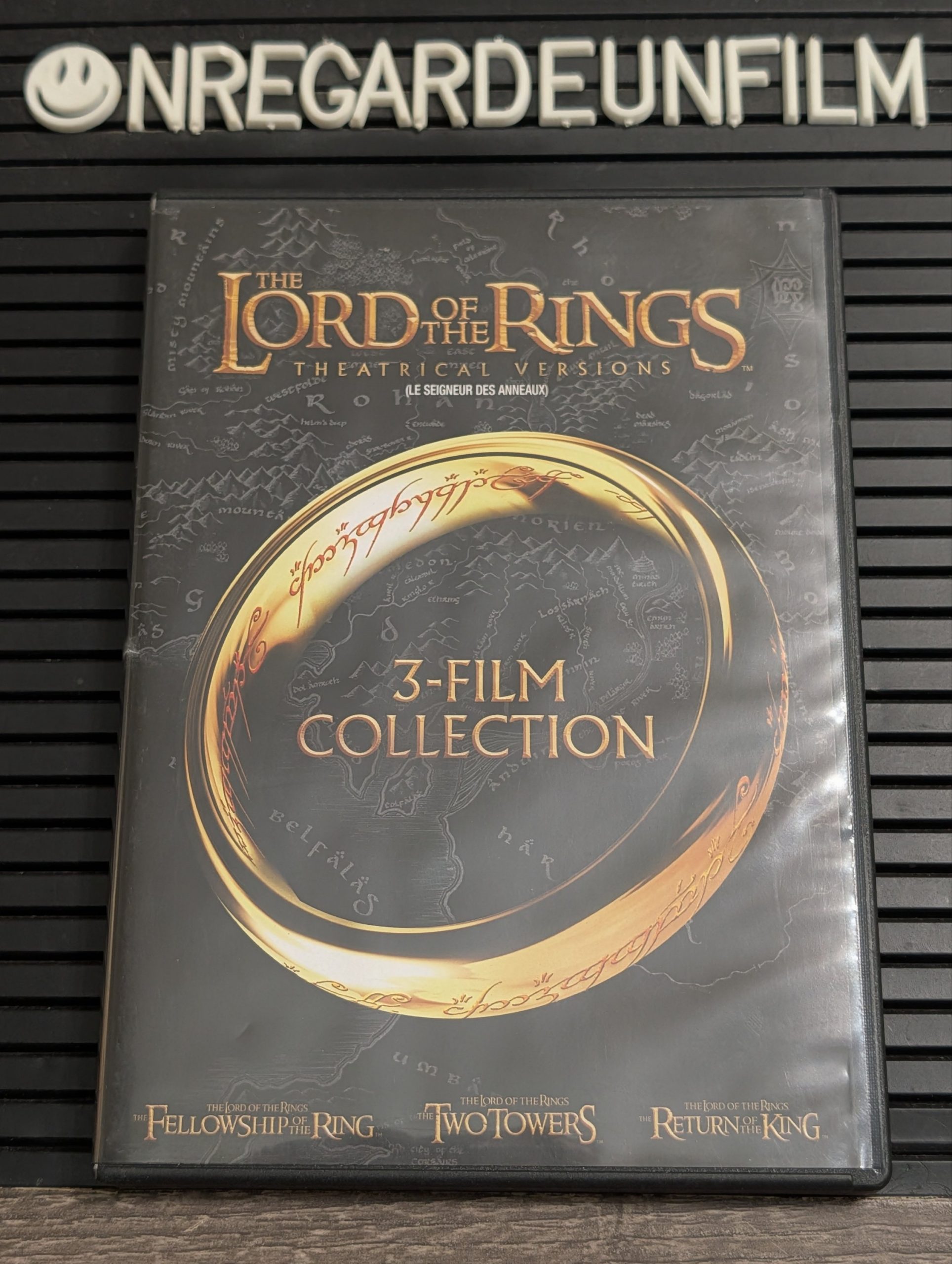 LE SEIGNEUR DES ANNEAUX / THE LORD OF THE RINGS
La Communauté de l'Anneau & Les Deux Tours & Le Retour du Roi / The Fellowship of the Ring (2001) & The Two Towers (2002) & The Return of the King (2003)