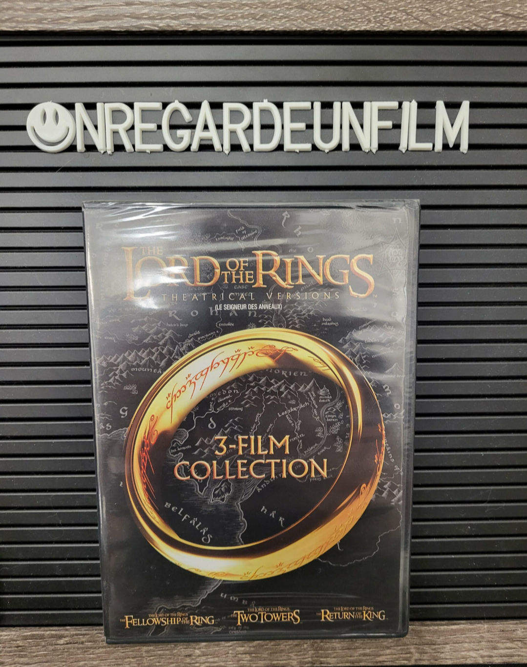 LE SEIGNEUR DES ANNEAUX / THE LORD OF THE RINGS
La Communauté de l'Anneau & Les Deux Tours & Le Retour du Roi / The Fellowship of the Ring (2001) & The Two Towers (2002) & The Return of the King (2003)