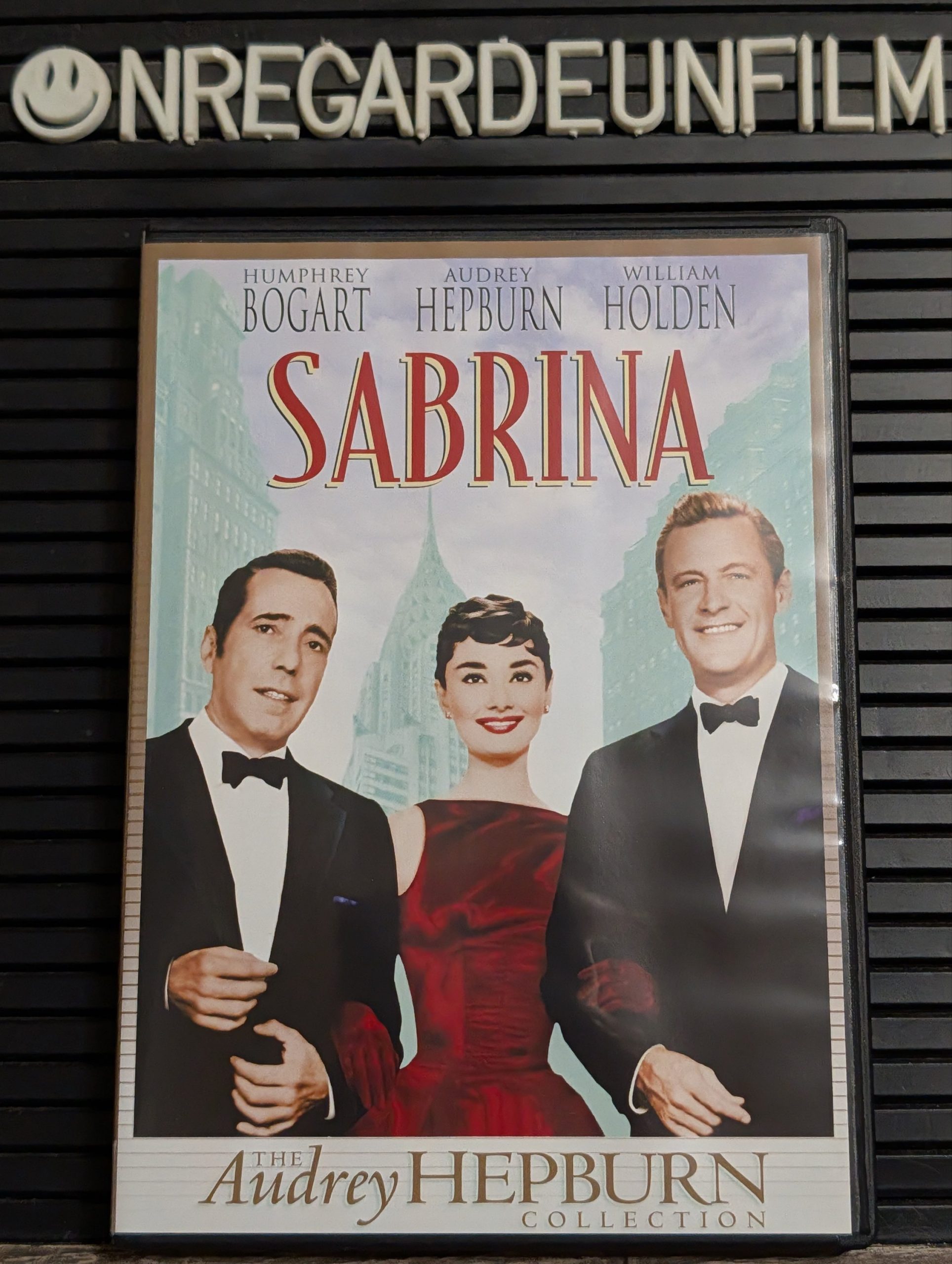 AUDREY HEPBURN DVD COLLECTION
Sabrina & Vacances Romaines & Diamants sur Canapé / Sabrina (1954) & Roman Holiday (1953) & Breakfast at Tiffany's (1961) – Image 6