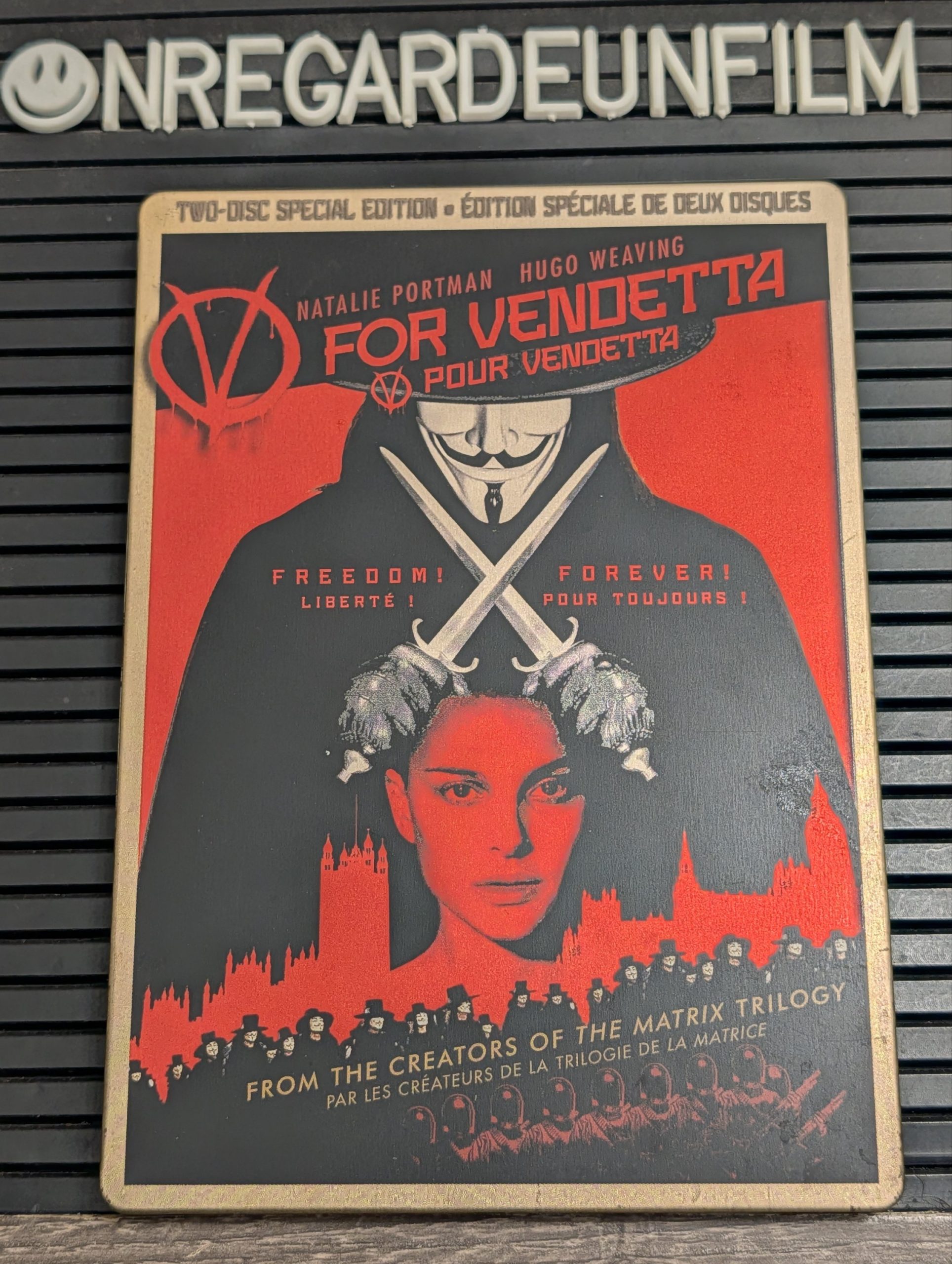 V pour Vendetta / V for Vendetta (2005)