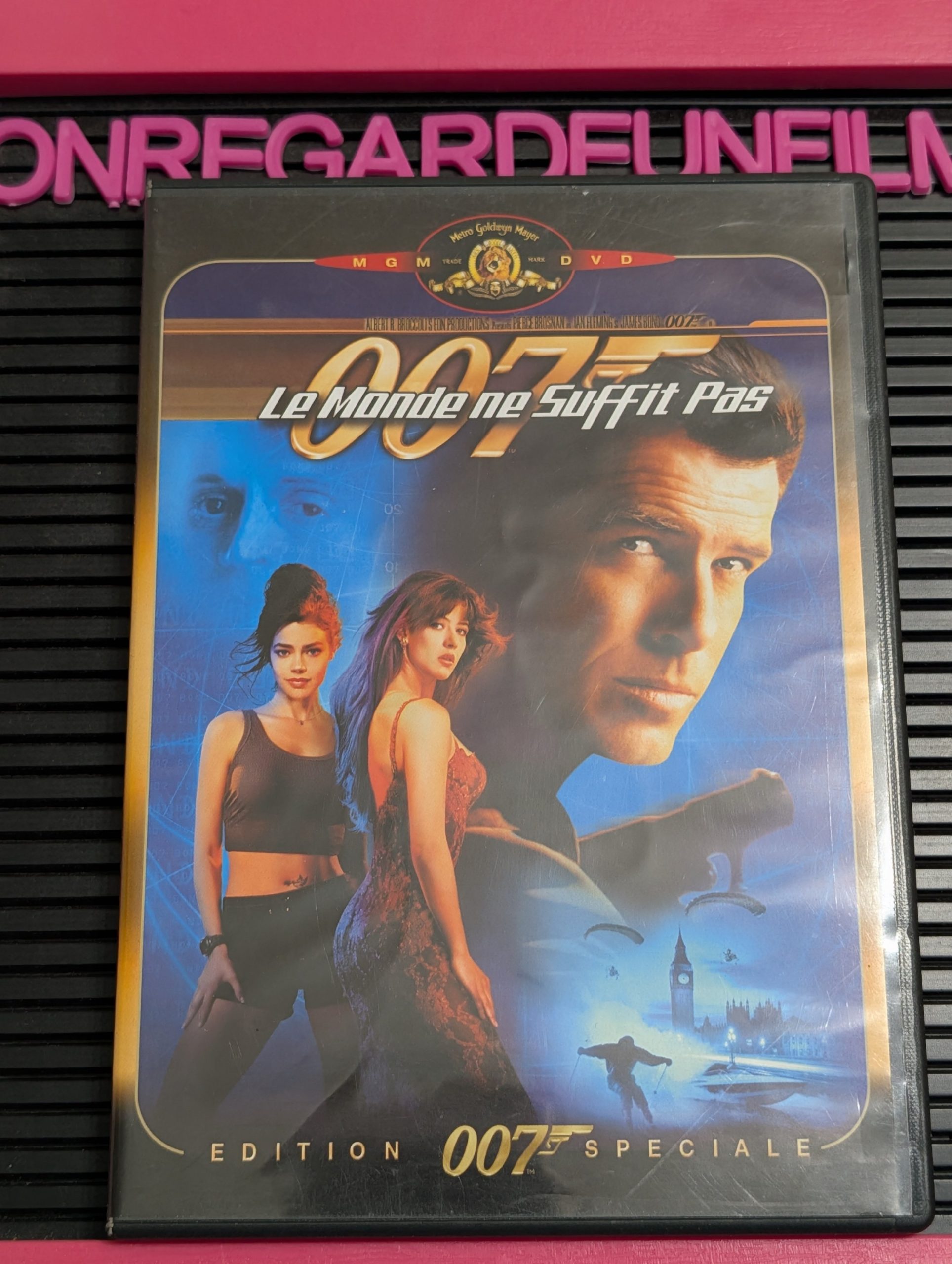 007 Le Monde ne Suffit pas / 007 The World Is Not Enough (1999) {Zone 2}