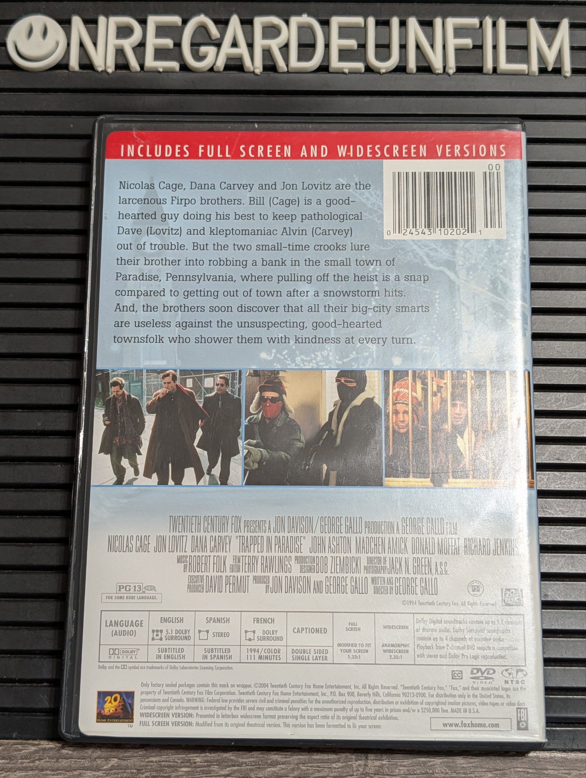 Descente à Paradise / Trapped in Paradise (1994) – Image 2