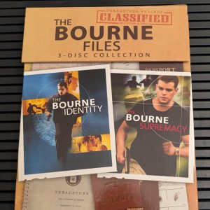 TRILOGIE BOURNE / BOURNE TRILOGY
La Mémoire dans la Peau & La Mort dans la Peau & La Vengeance dans la Peau / The Bourne Identity (2002) & The Bourne Supremacy (2004) & The Bourne Ultimatum (2007)