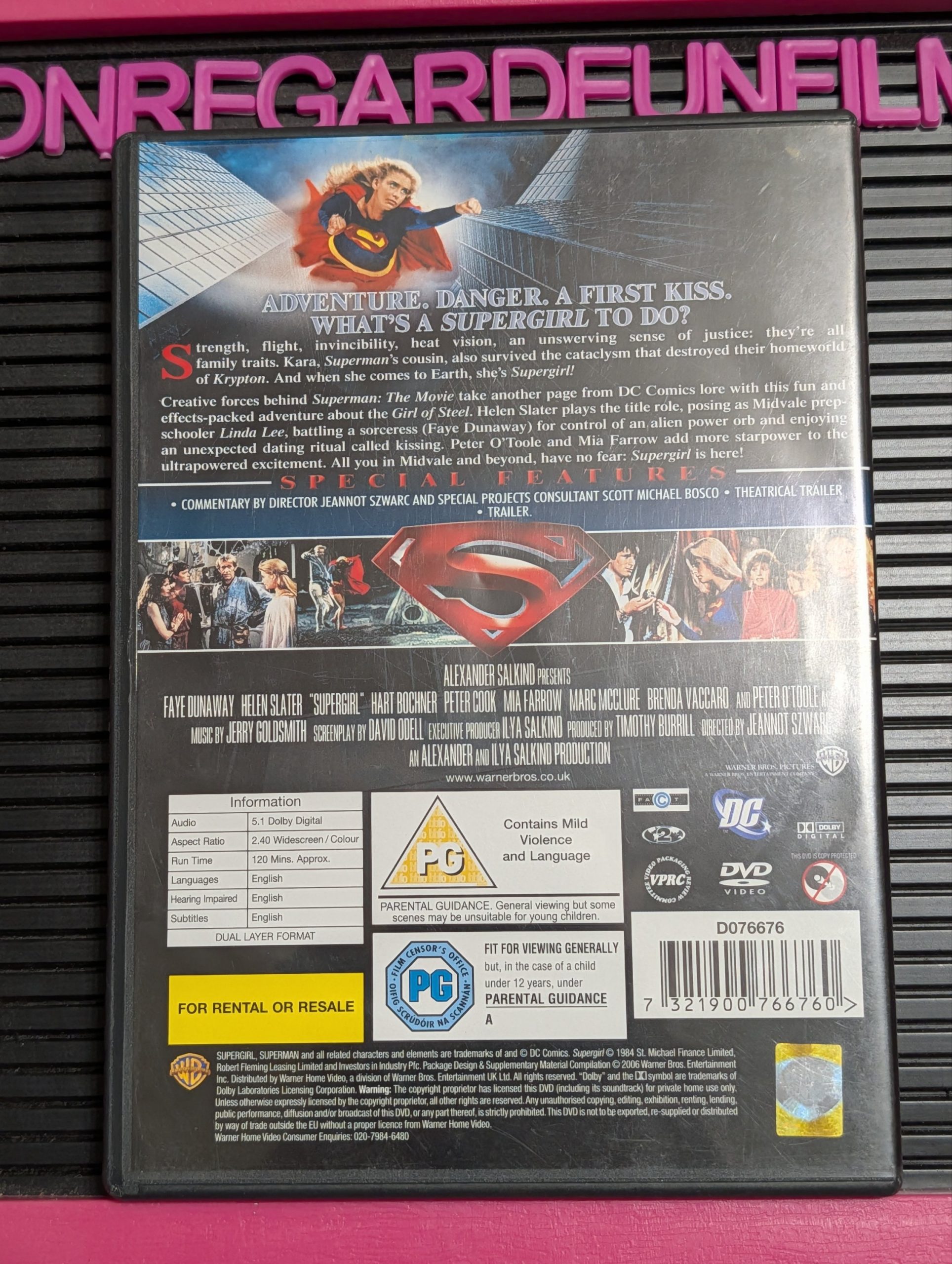 Supergirl (1984) {Zone 2} – Image 2