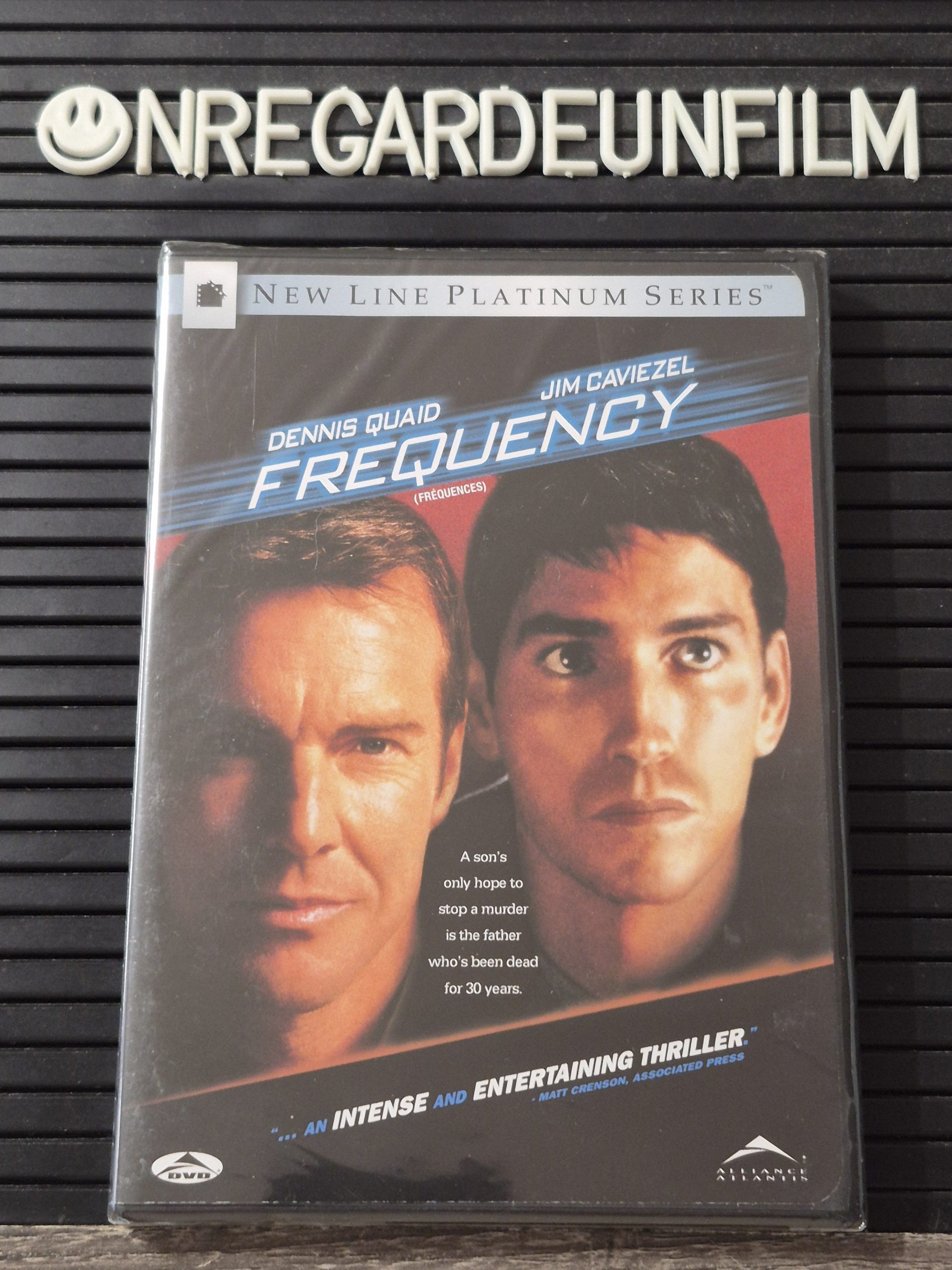 Fréquences / Frequency (2000) {Zone 1/NTSC}
